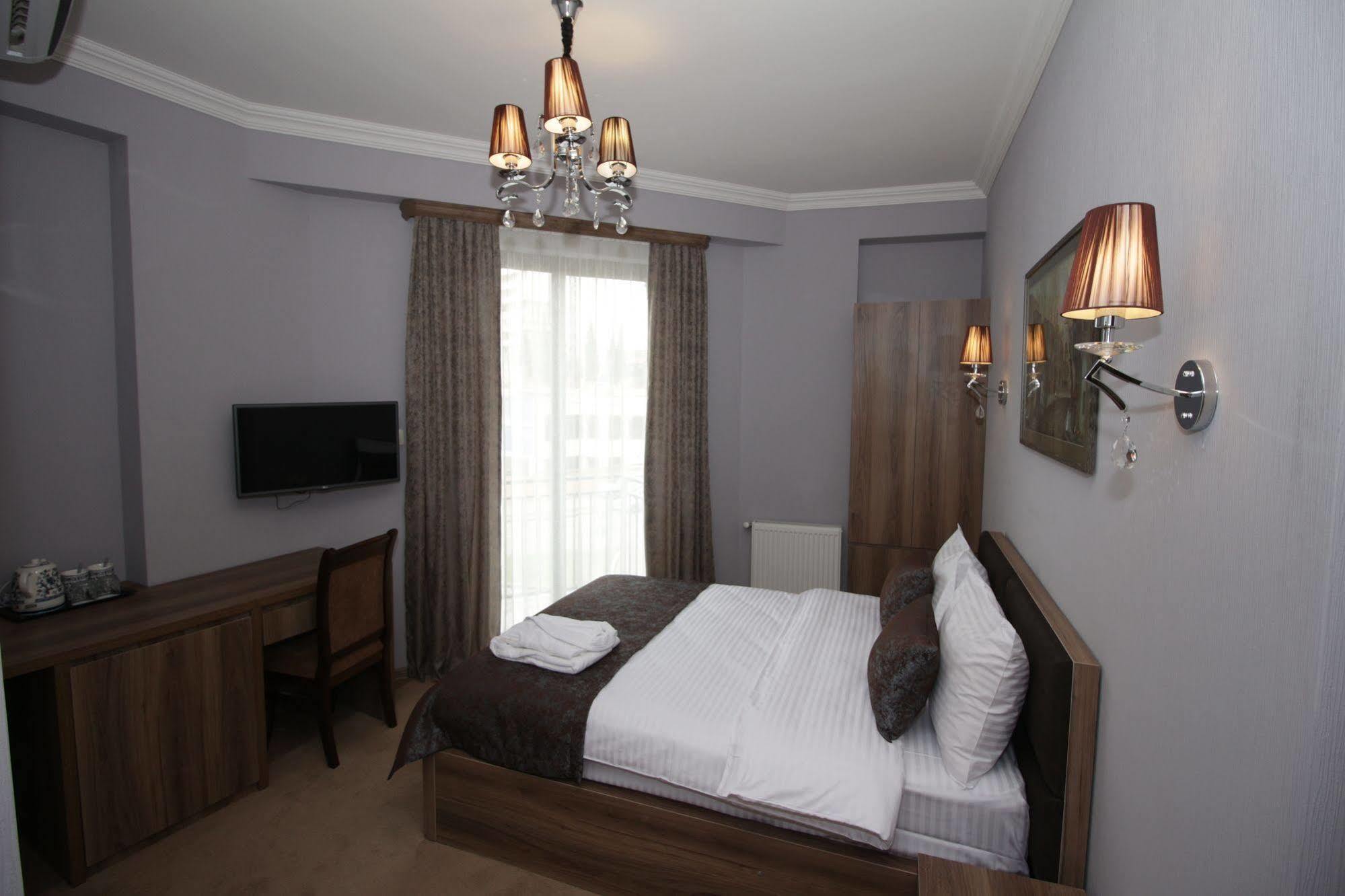 Hotel Pushkin Tbilisi Ngoại thất bức ảnh